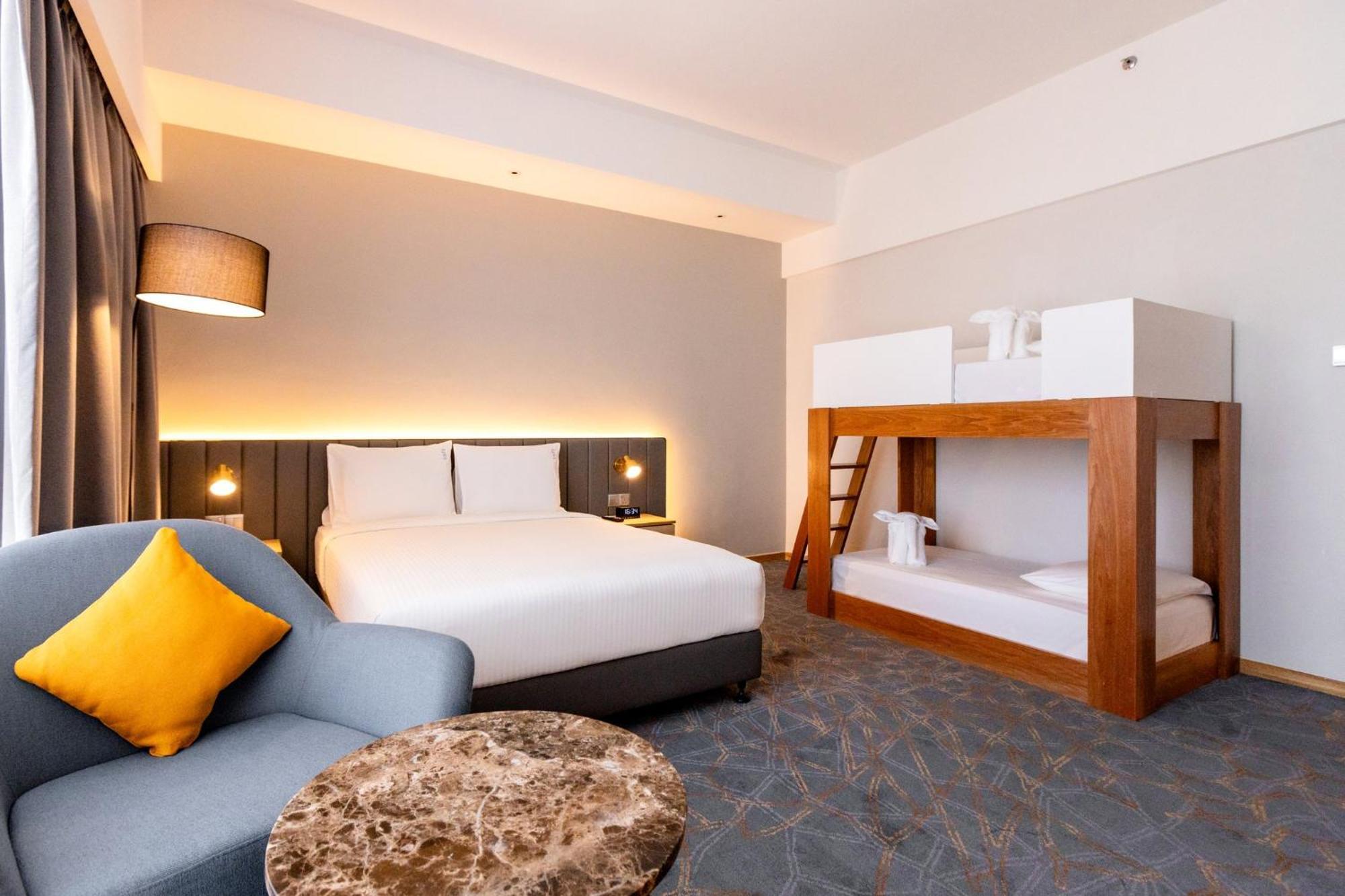 Holiday Inn Sepang - Airport Екстер'єр фото