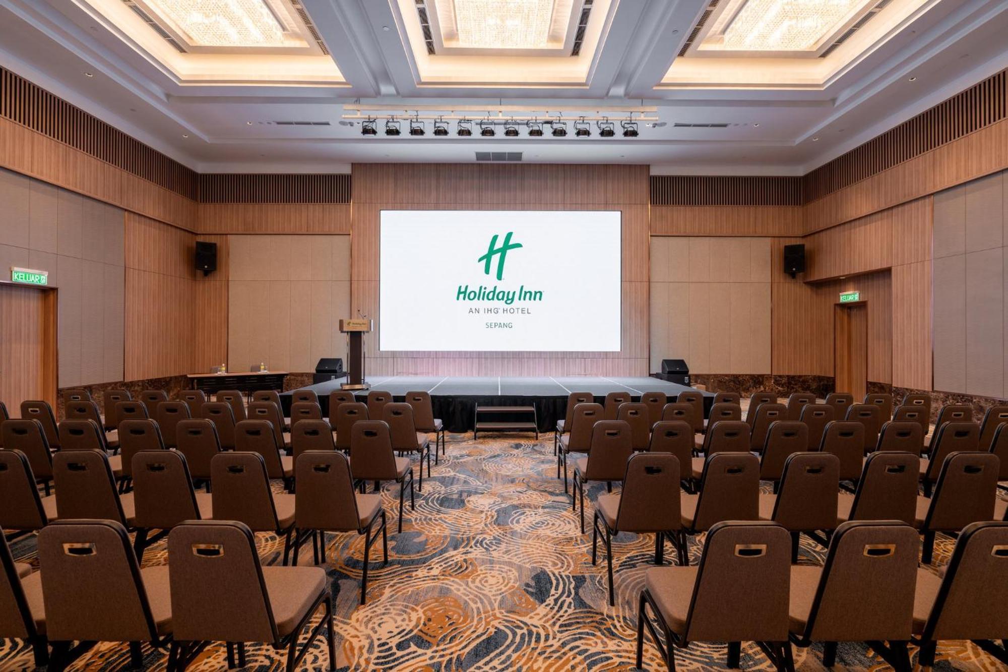 Holiday Inn Sepang - Airport Екстер'єр фото