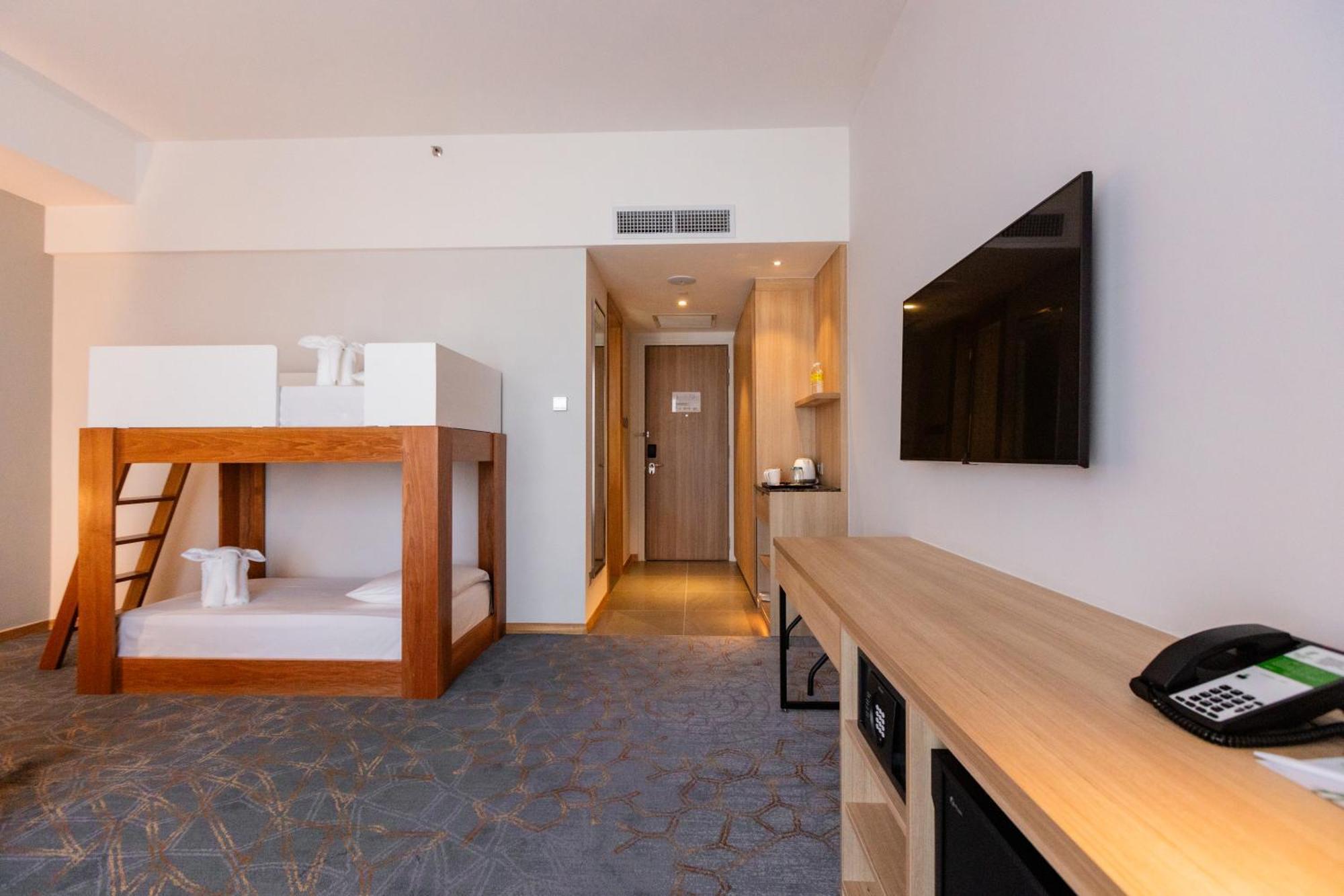 Holiday Inn Sepang - Airport Екстер'єр фото